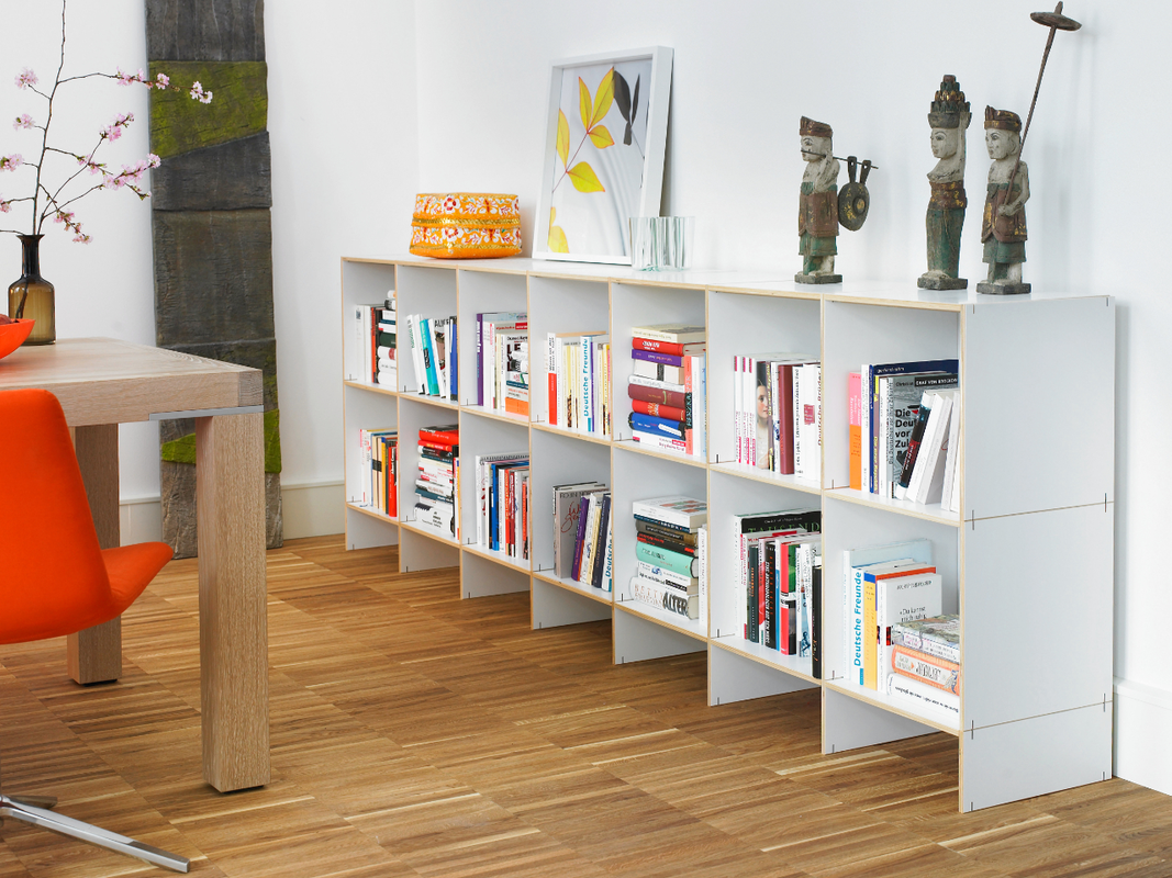 Modulares Bücherwürfelregal für jedes Interieur
