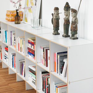 Modulares Bücherregal aus Birkenschichtholz