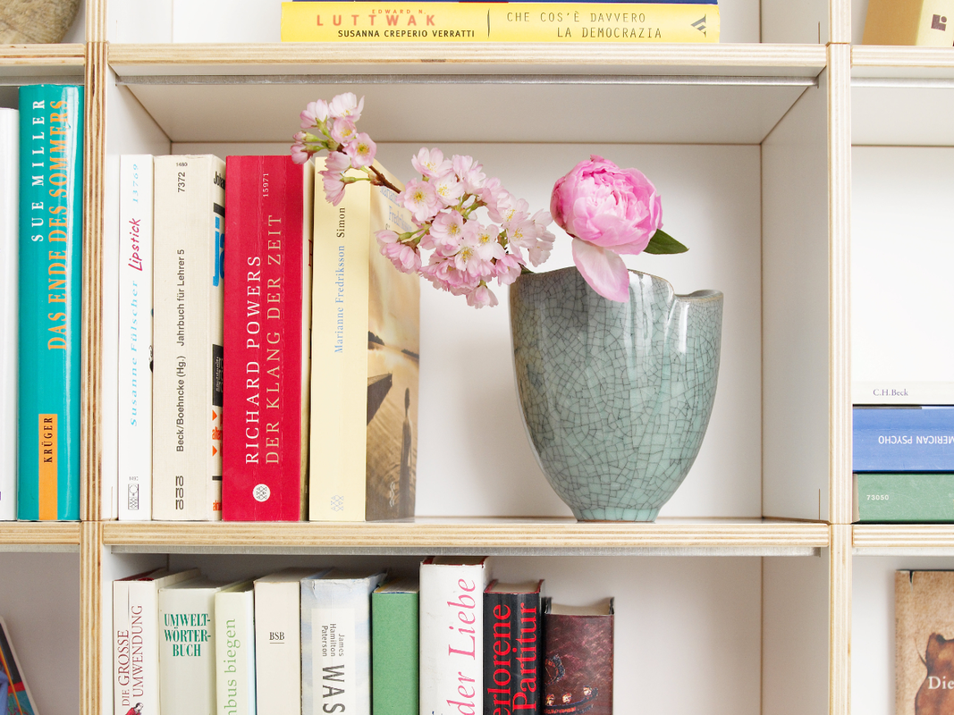 Modulare Regalsysteme aus Holz für Bücher, CD's, Schallplatten und vieles mehr