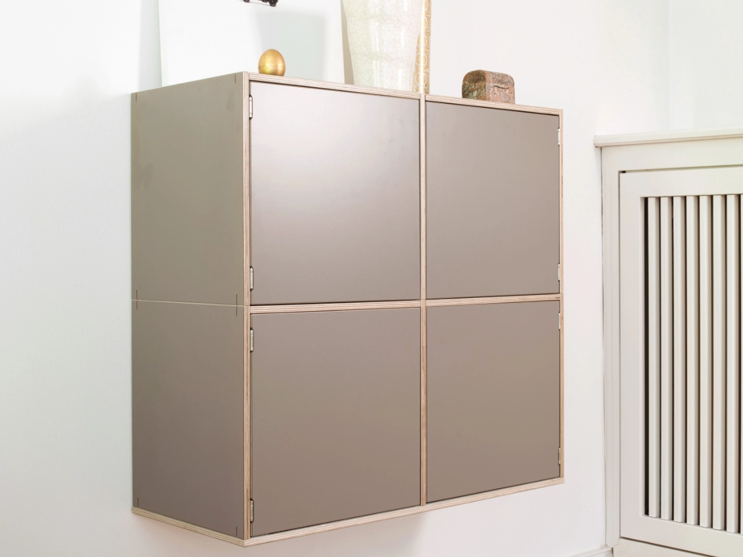 Ein Hängeschrank im Bauhausdesign, minimalistisch und erweiterbar - Langlebig und Nachhaltig