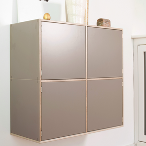 Ein Hängeschrank im Bauhausdesign, minimalistisch und erweiterbar - Langlebig und Nachhaltig