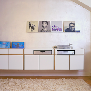 Modulares Hängeregal für Schallplatten
