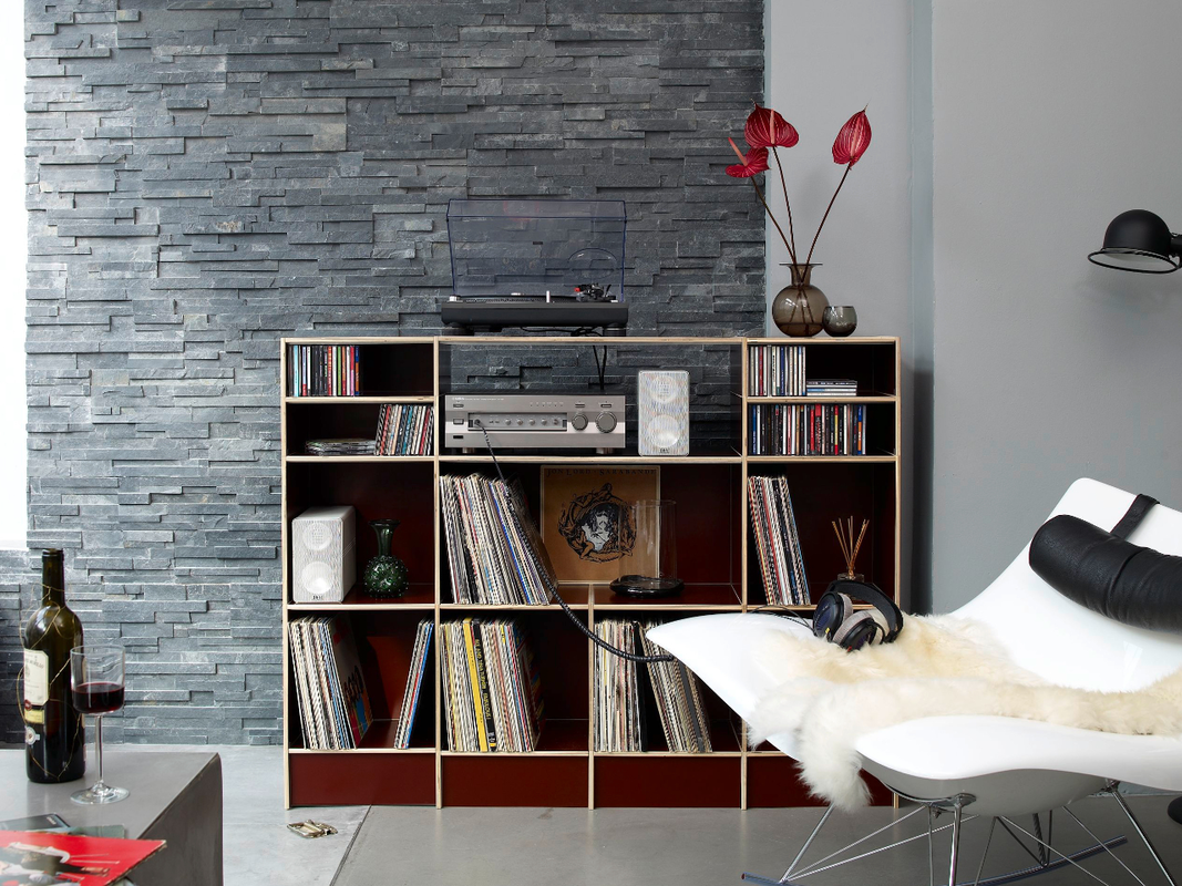Modulares HiFi-Regal individuell konfigurierbar im erweiterbaren Stecksystem