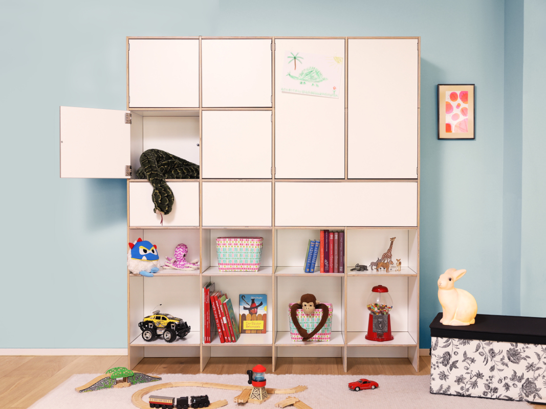Kinderzimmerregal mit Tip-On Türen und Schubladen individuell konfigurierbar