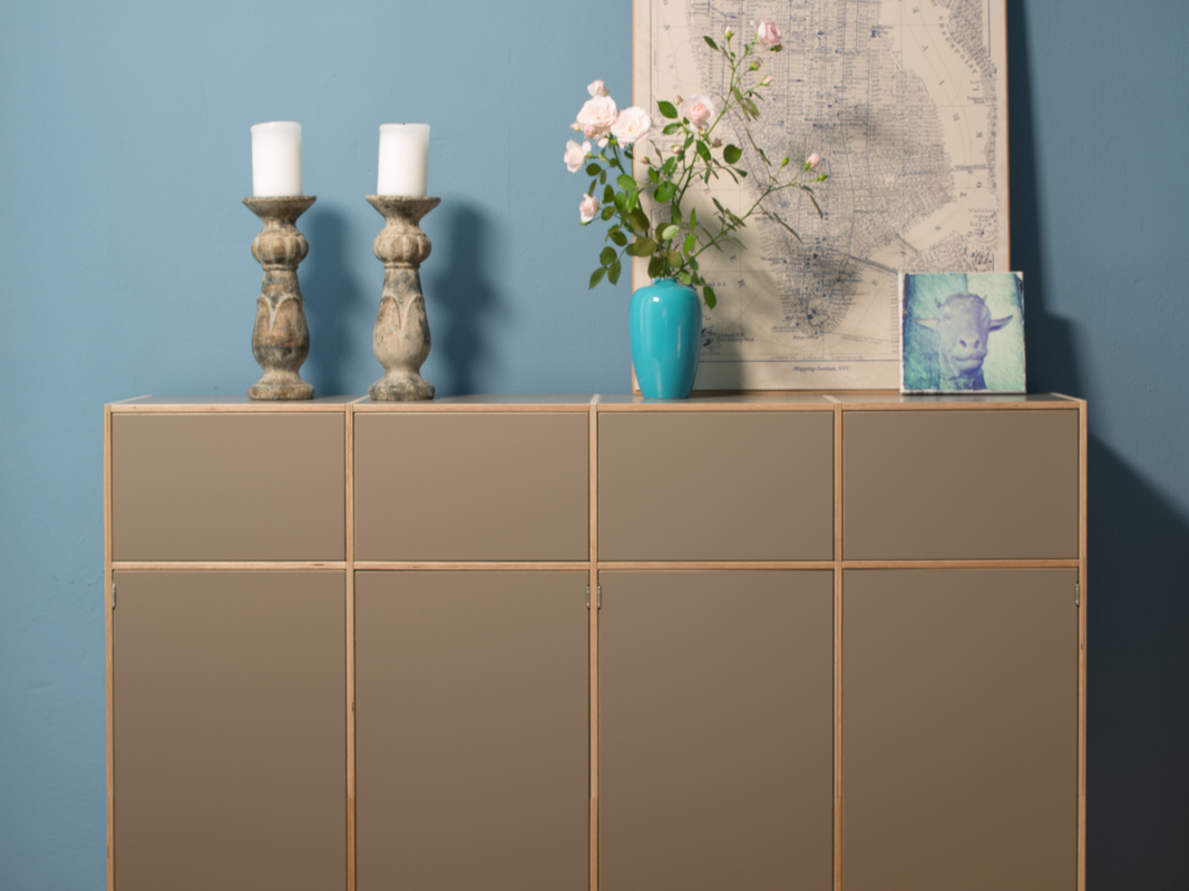 Kommode im Raster Look individuell konfigurierbar, edel und elegant