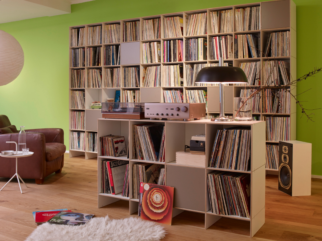 Individuell konfigurierbare Regale für LP's
