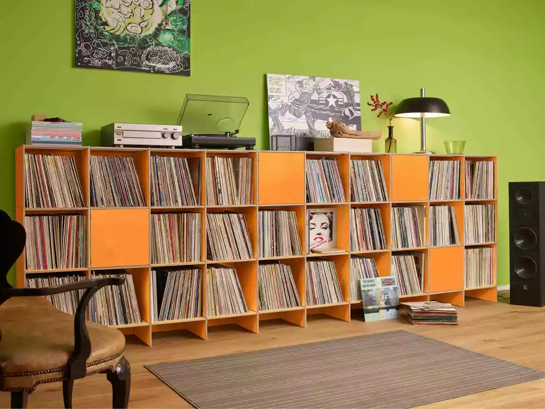 Erweiterbares LP Regal aus Birkenholz